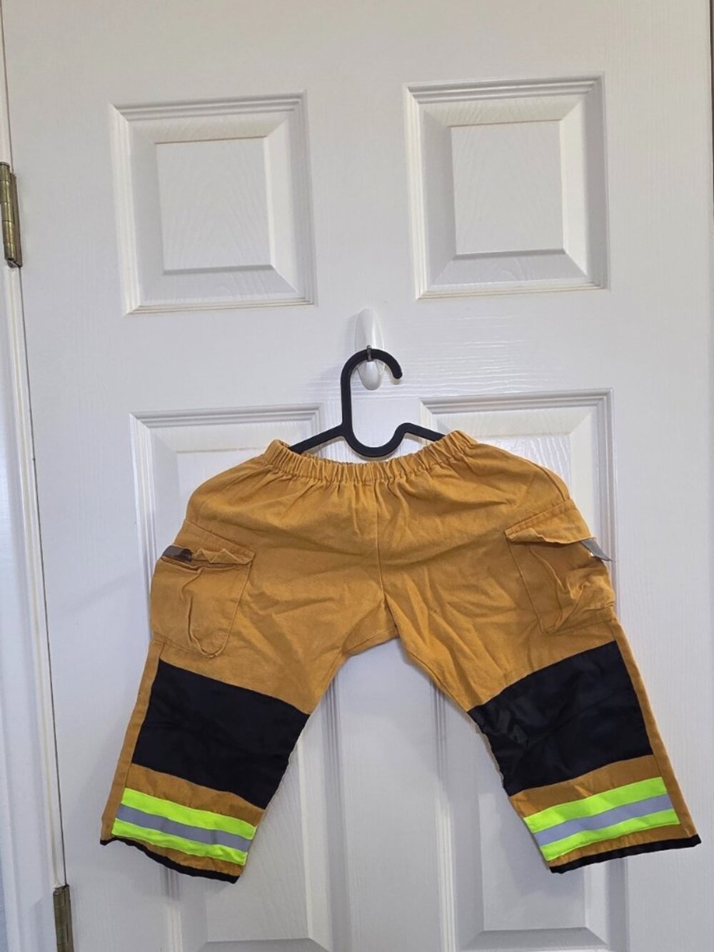 Pre-loved Kids Firefighter Costume | Size 3-4 Years - Picture 6 of 14